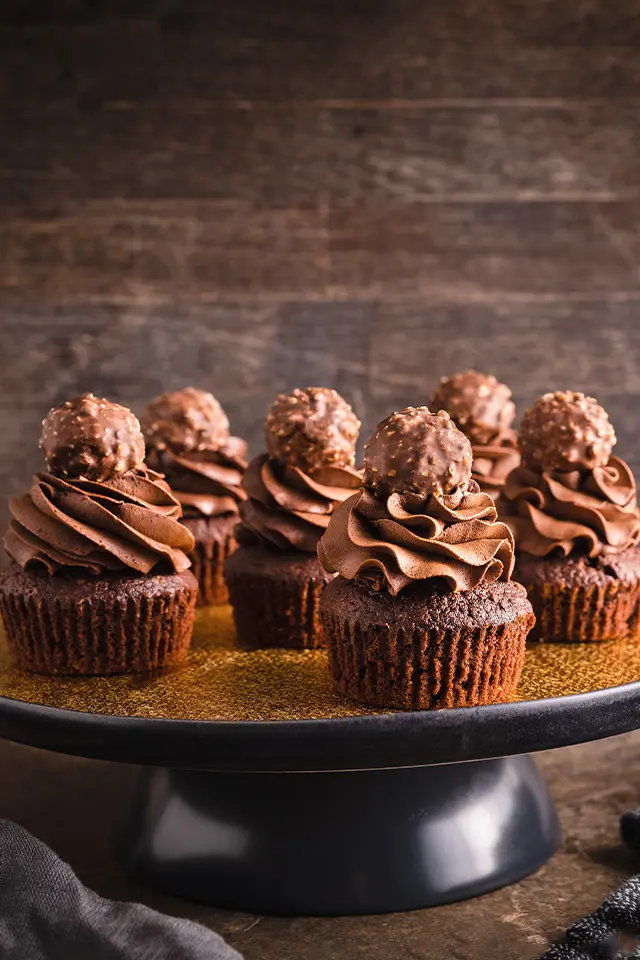 Vorschau Cupcakes mit Ferrero Rocher 