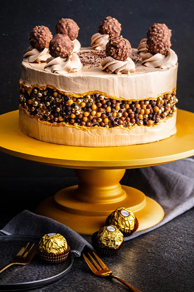 Vorschau Fault Line Cake mit Ferrero Rocher