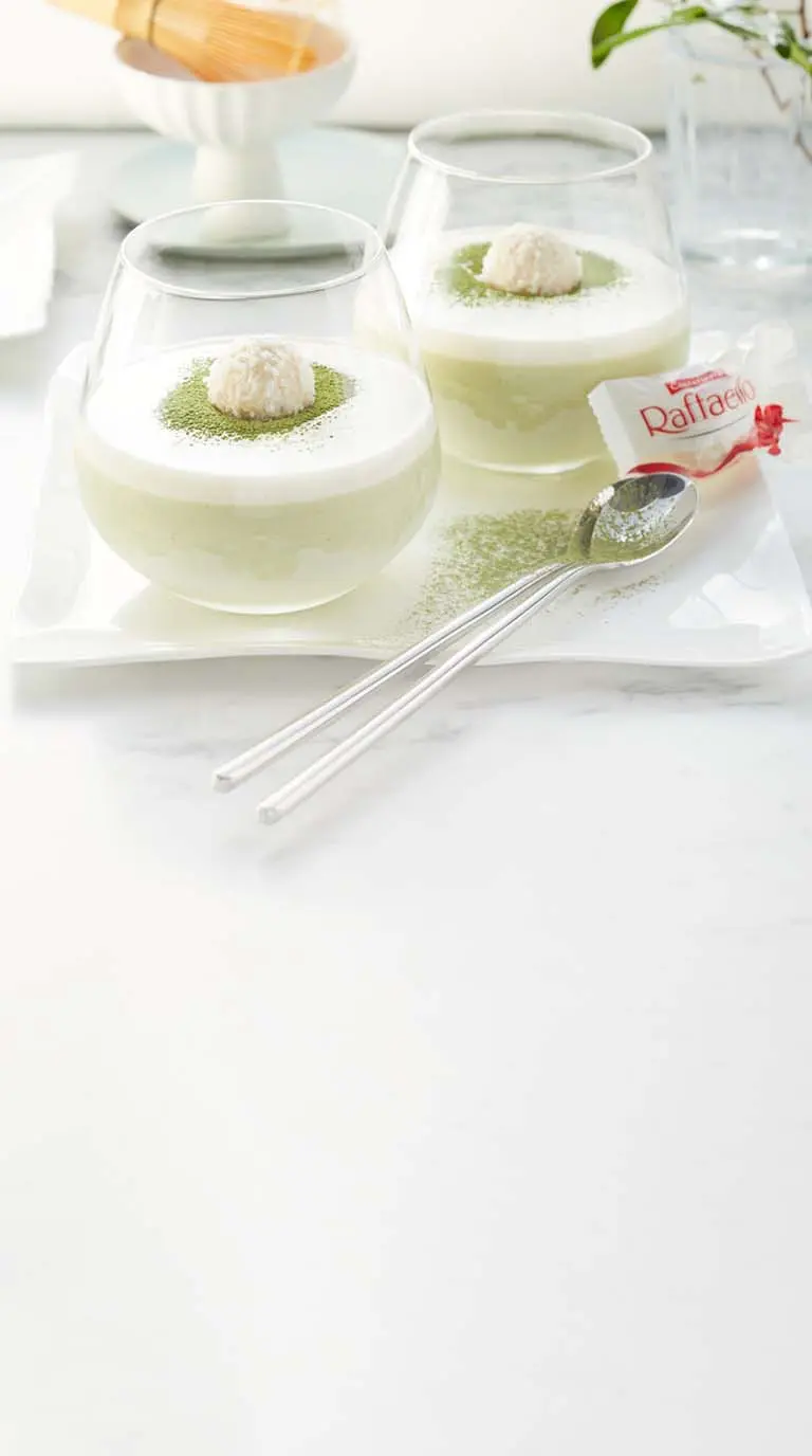 Kokos-Matcha-Latteeis 